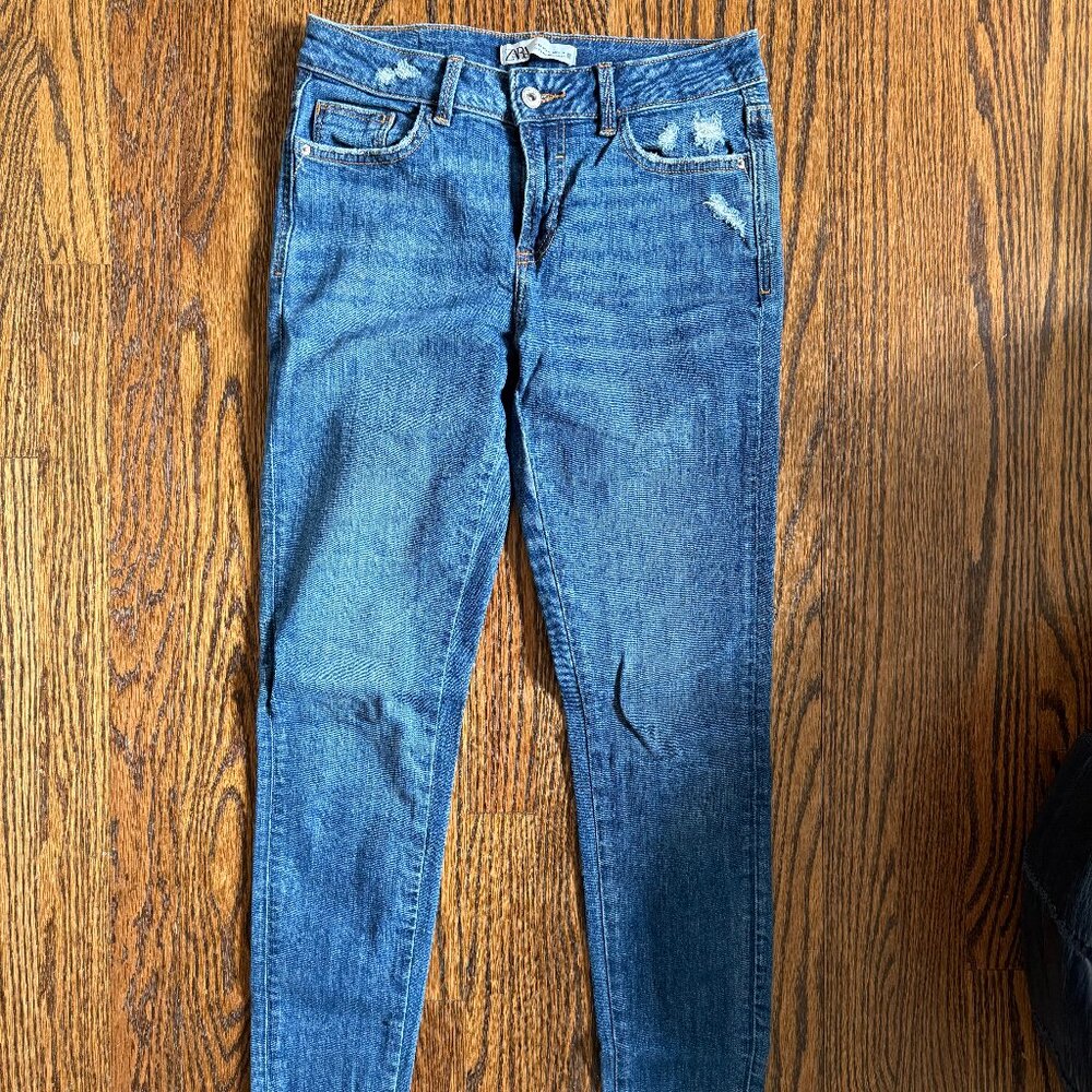 ** ZARA Women's denim jeans **